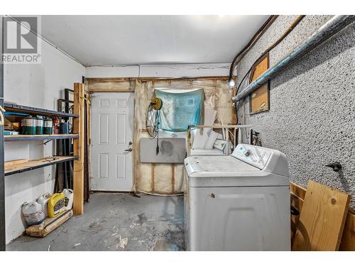 800 Valhalla Drive Unit# 31, Kamloops, BC - Indoor Photo Showing Laundry Room