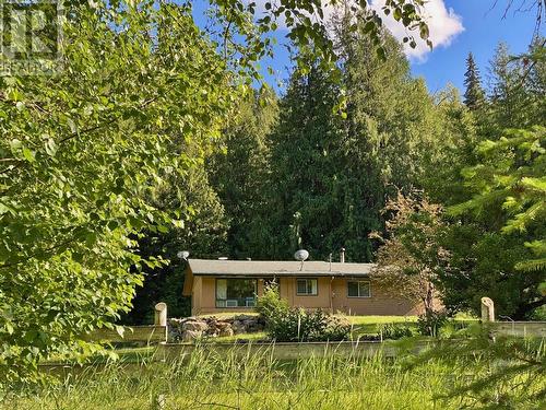 2055 Agate Bay Road, Barriere, BC - Outdoor