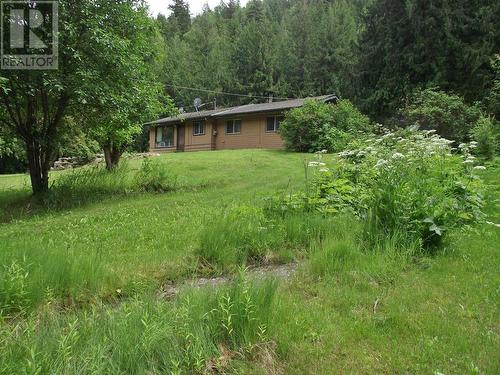 2055 Agate Bay Road, Barriere, BC - Outdoor