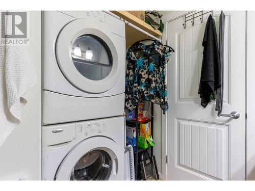 689 Tranquille Road Unit# 612, Kamloops, BC - Indoor Photo Showing Laundry Room