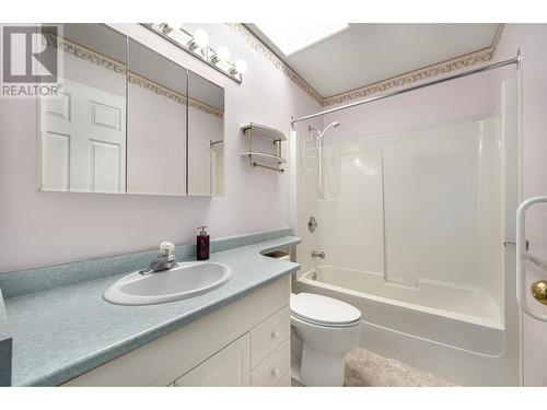 531 Oriole Way, Barriere, BC - Indoor Photo Showing Bathroom