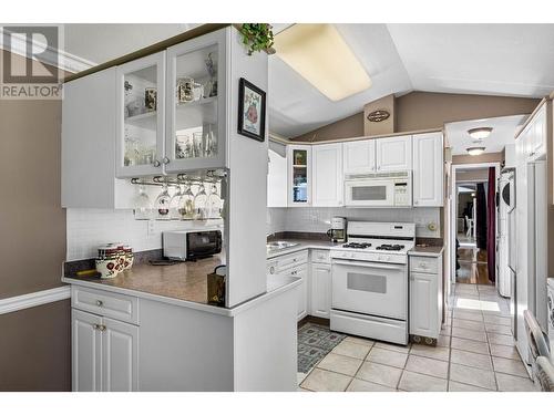 1226 Second Avenue Unit# 21, Chase, BC - Indoor Photo Showing Kitchen