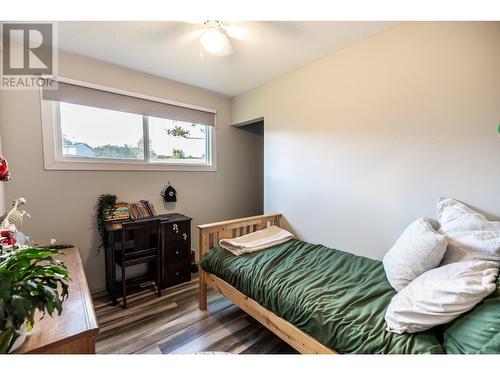 16 Galena Avenue, Logan Lake, BC - Indoor Photo Showing Bedroom