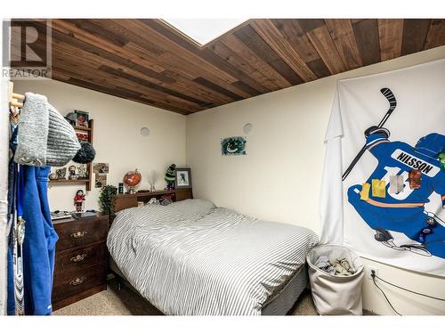 16 Galena Avenue, Logan Lake, BC - Indoor Photo Showing Bedroom