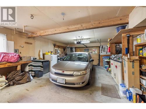 1344 Kenora Road, Kamloops, BC - Indoor Photo Showing Garage