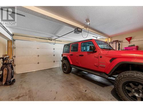 2210 Qu'Appelle Boulevard Unit# 23, Kamloops, BC - Indoor Photo Showing Garage