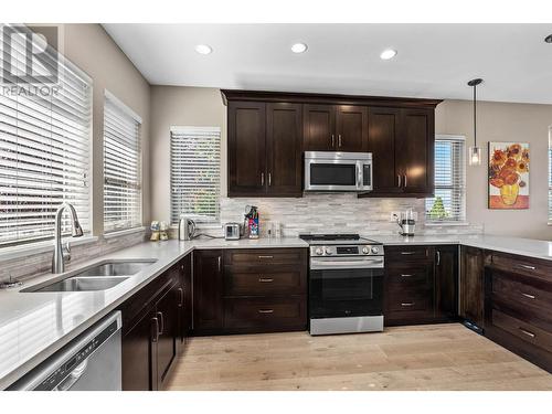 2171 Van Horne Drive Unit# 2, Kamloops, BC - Indoor Photo Showing Kitchen With Double Sink With Upgraded Kitchen