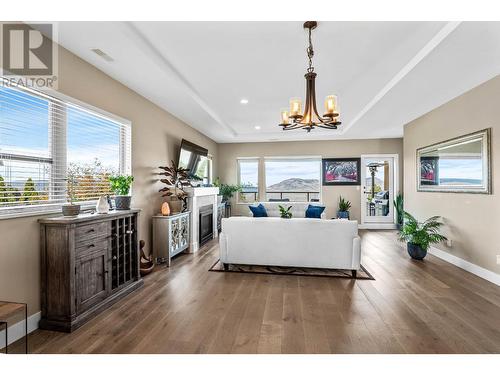 2171 Van Horne Drive Unit# 2, Kamloops, BC - Indoor Photo Showing Living Room