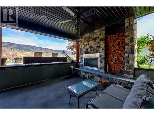 265 Holloway Drive, Kamloops, BC - Outdoor With Deck Patio Veranda With Exterior