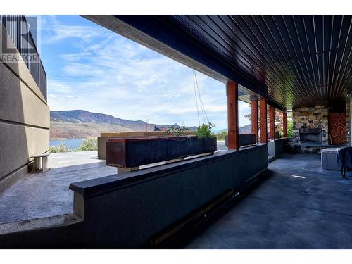 265 Holloway Drive, Kamloops, BC - Outdoor With Deck Patio Veranda With Exterior