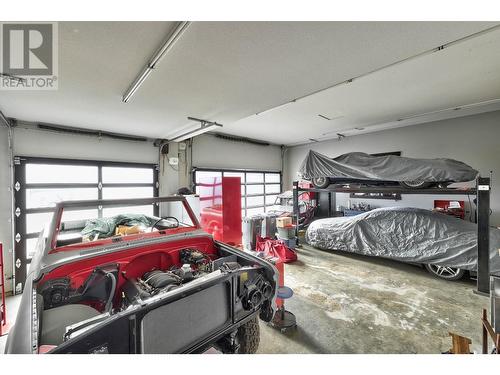 265 Holloway Drive, Kamloops, BC - Indoor Photo Showing Garage