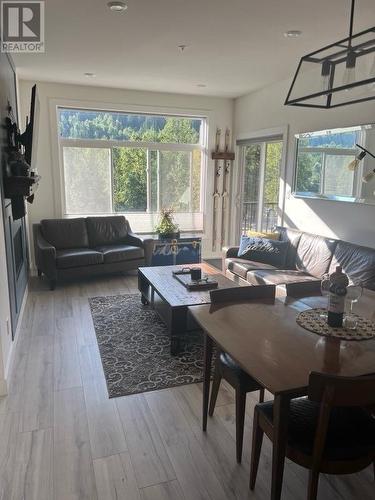 1240 Alpine Road Unit# 24, Kamloops, BC - Indoor Photo Showing Living Room