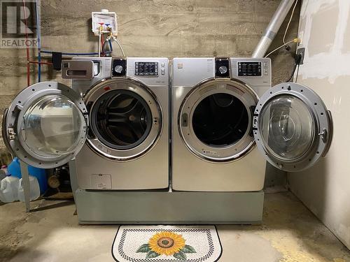 580 Station Road, Barriere, BC - Indoor Photo Showing Laundry Room