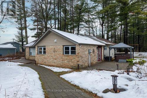 2084 Sunnidale Road, Springwater, ON - Outdoor