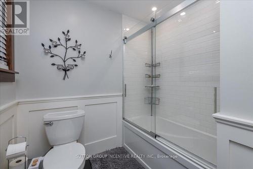 2084 Sunnidale Road, Springwater, ON - Indoor Photo Showing Bathroom