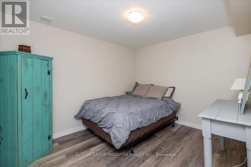 2084 Sunnidale Road, Springwater, ON - Indoor Photo Showing Bedroom