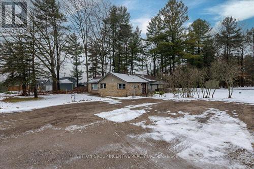 2084 Sunnidale Road, Springwater, ON - Outdoor