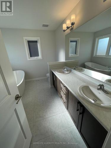 64 Marie Street, Pelham, ON - Indoor Photo Showing Bathroom