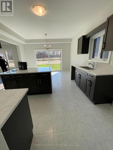 64 Marie Street, Pelham, ON - Indoor Photo Showing Kitchen