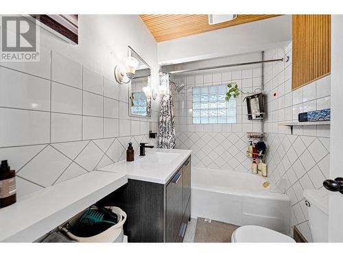 269 Birch Avenue, Kamloops, BC - Indoor Photo Showing Bathroom