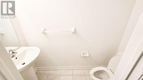 408 Salem Road S, Ajax, ON - Indoor Photo Showing Bathroom