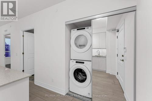 1203 - 30 Elm Drive, Mississauga, ON - Indoor Photo Showing Laundry Room