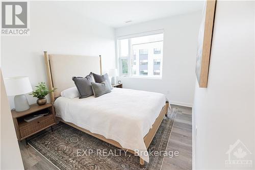 301 - 4840 Bank Street, Ottawa, ON - Indoor Photo Showing Bedroom