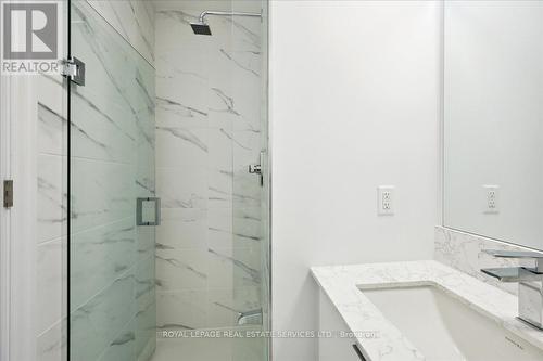 1608 - 30 Elm Drive W, Mississauga, ON - Indoor Photo Showing Bathroom