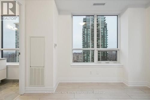 1608 - 30 Elm Drive W, Mississauga, ON - Indoor Photo Showing Other Room