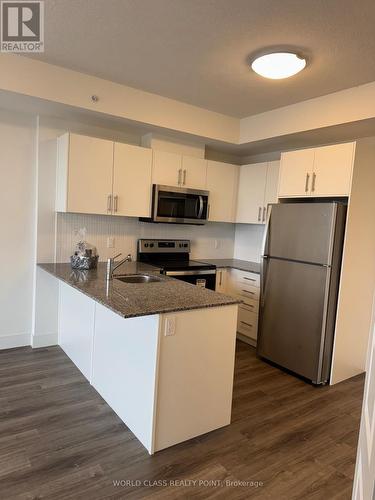 609 - 107 Roger Street, Waterloo, ON - Indoor Photo Showing Kitchen