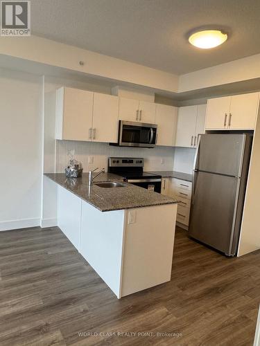 609 - 107 Roger Street, Waterloo, ON - Indoor Photo Showing Kitchen With Stainless Steel Kitchen