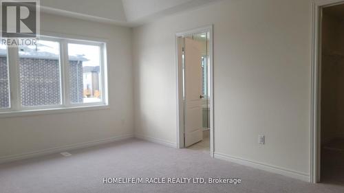 2074 Hallandale Street, Oshawa, ON - Indoor Photo Showing Other Room