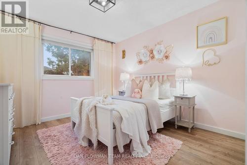 822 Royal Orchard Drive, Oshawa, ON - Indoor Photo Showing Bedroom