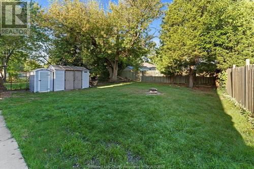 1828 Olive Road, Windsor, ON - Outdoor With Backyard