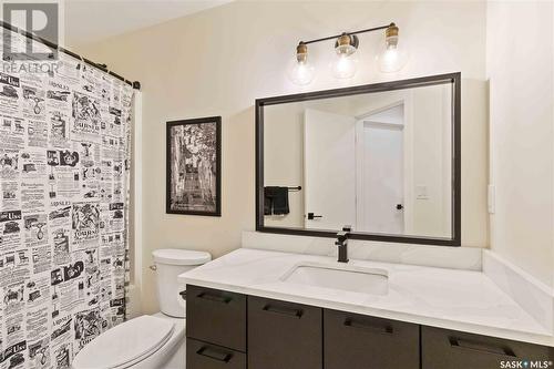 1328 Colony Street E, Saskatoon, SK - Indoor Photo Showing Bathroom