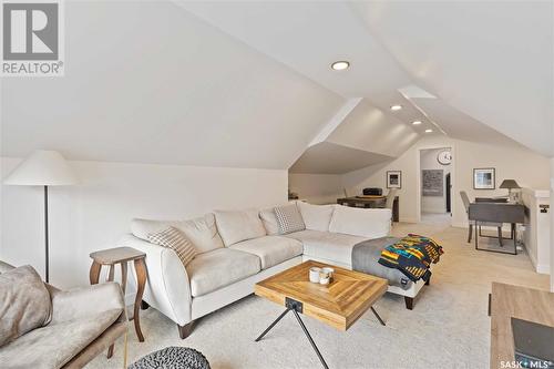 1328 Colony Street E, Saskatoon, SK - Indoor Photo Showing Living Room