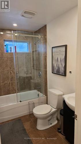 B - 29 Rusholme Road, Toronto, ON - Indoor Photo Showing Bathroom