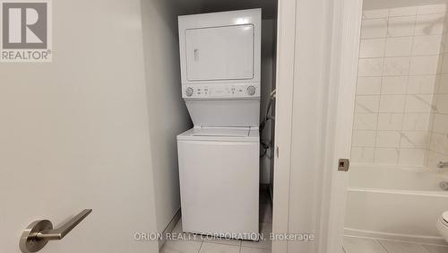 312 - 1435 Celebration Drive, Pickering, ON - Indoor Photo Showing Laundry Room