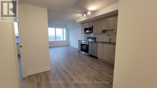 312 - 1435 Celebration Drive, Pickering, ON - Indoor Photo Showing Kitchen