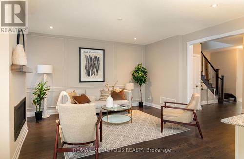 1084 Orenda Street, Pickering, ON - Indoor Photo Showing Living Room