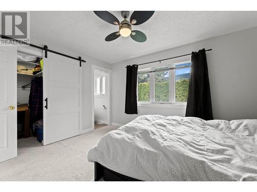 2613 Irvine Avenue, Merritt, BC - Indoor Photo Showing Bedroom