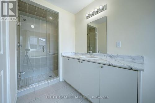 35 Closson Drive, Whitby, ON - Indoor Photo Showing Bathroom