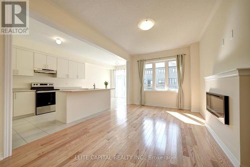 35 Closson Drive, Whitby, ON - Indoor Photo Showing Kitchen