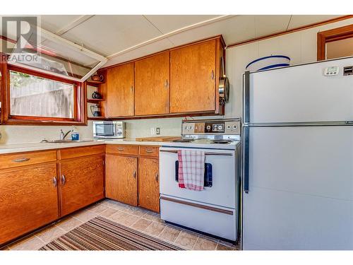 13406 Westkal Road, Coldstream, BC - Indoor Photo Showing Kitchen