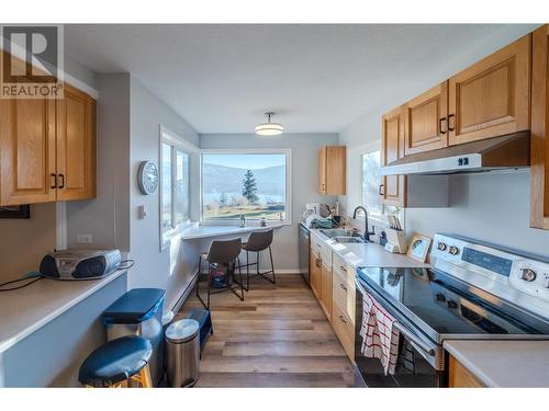 Kitchen - 117 Hyslop Drive, Penticton, BC - Indoor Photo Showing Kitchen With Double Sink