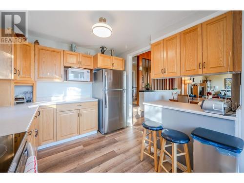 117 Hyslop Drive, Penticton, BC - Indoor Photo Showing Kitchen