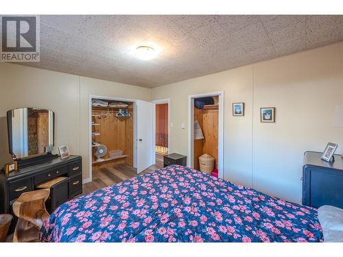 Master Bedroom - 117 Hyslop Drive, Penticton, BC - Indoor Photo Showing Bedroom