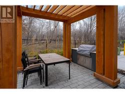 Amenities - Outdoor BBQ w/ Pergola - 