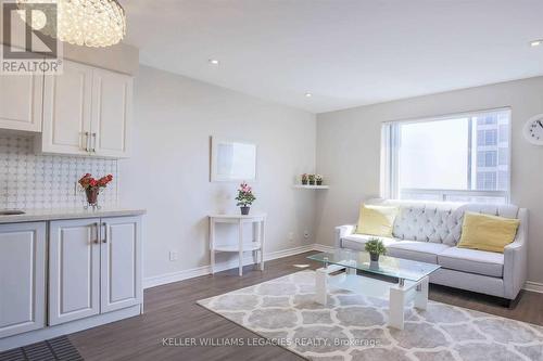 3505 - 36 Lee Centre Drive, Toronto, ON - Indoor Photo Showing Living Room