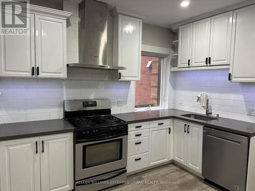 90 Spencer Avenue, Toronto, ON - Indoor Photo Showing Kitchen